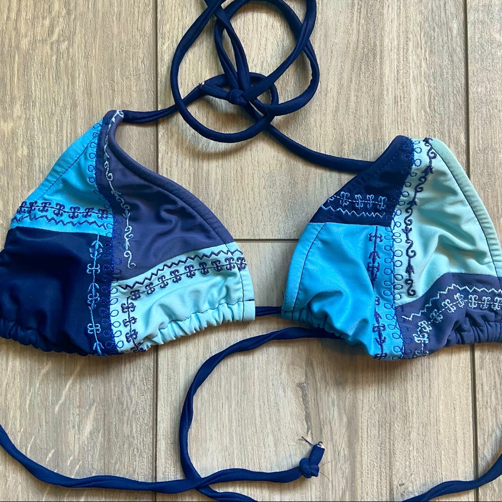 😀 Blue Patchwork Swim Top*